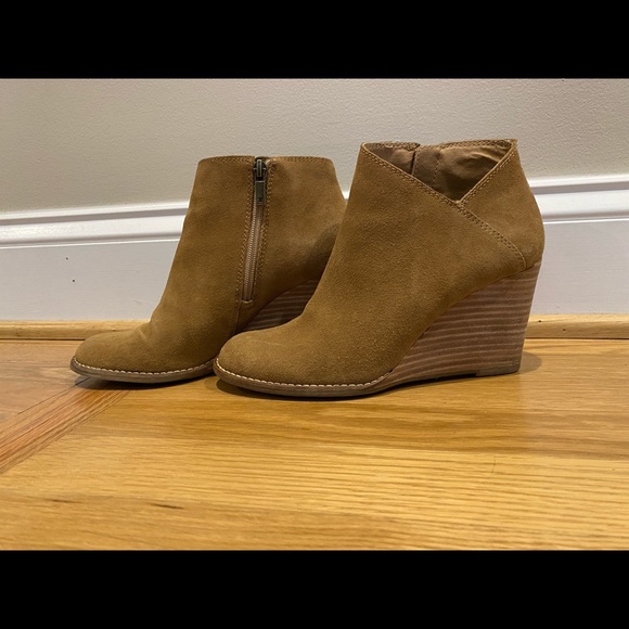 Lucky Brand Yakeena Wedge Bootie Size 7 
